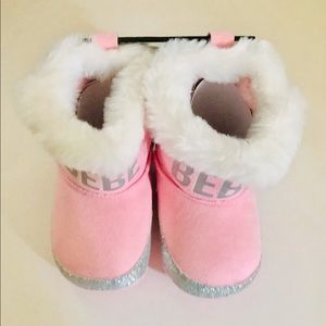 New Bebe Baby Booties size 3 6-9 Months Faux Fur